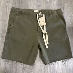 MOTHER Olive Green Men's Flat Front Shorts